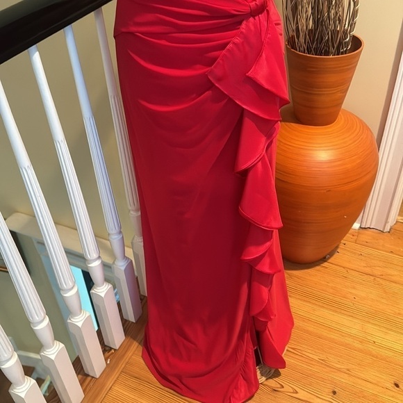 Betsy Adam’s red dress with diamonds on the shoulder. Made in USA 🇺🇸 - Picture 2 of 13